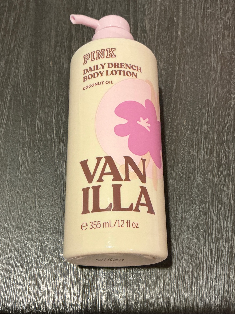 PINK Victoria's Secret Vanilla Daily Drench Body Lotion - Cream & Pink